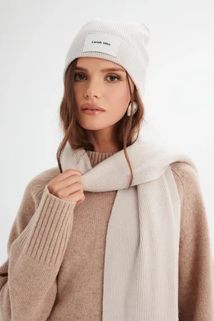 Lavish Alice EZRA Knitted Cashmere Blend Beanie in Sand One Size