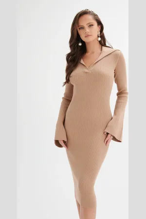 Lavish Alice KAYA Knitted Ribbed Collar Midi Dress In XS UK4 - UK6
