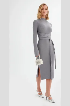Lavish Alice ROMI Knitted Ribbed Open Back Sleeved Midi Dress In XS UK4 - UK6