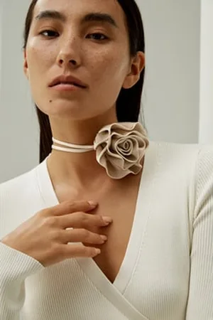 Lilysilk Champagne Rosette Silk Collar Necklace 1% Silk Adjustable Tie Luxurious And Smooth United Kingdom One Size