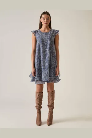 James Lakeland Women