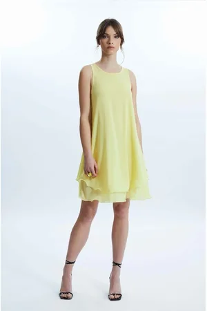 James Lakeland Women