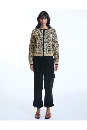 James Lakeland Women