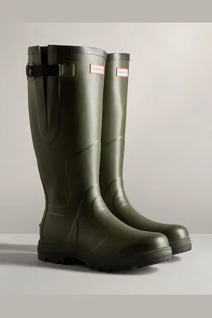 Hunter Unisex Balmoral Classic Side Adjustable Boots Dark Olive - - Size: 7/7