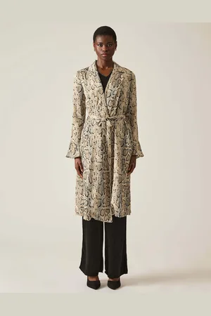 James Lakeland Women
