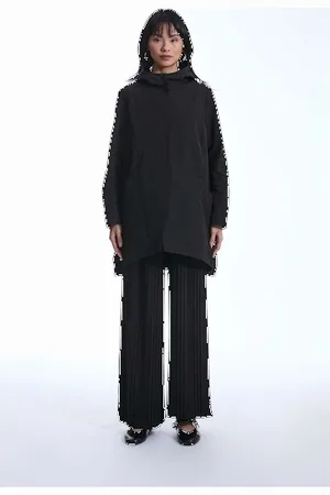 James Lakeland Women