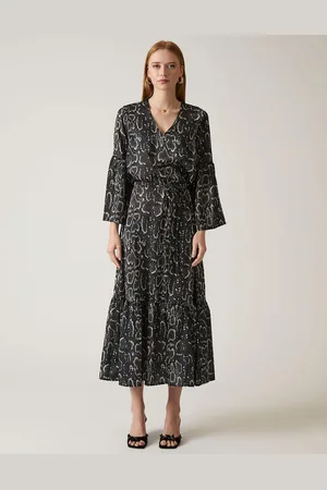 James Lakeland Women