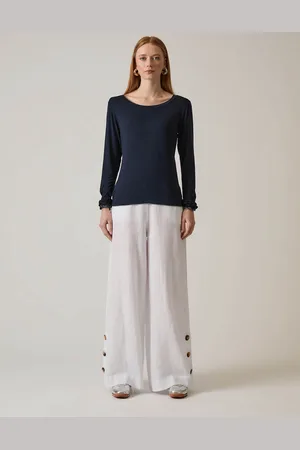James Lakeland Women