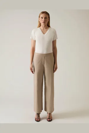 James Lakeland Women