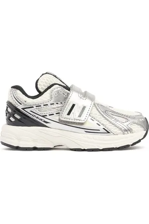New Balance 1906 Sneakers