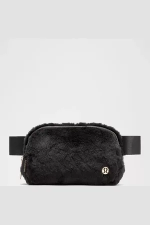 Lululemon Everywhere Belt Bag Plush Fleece
