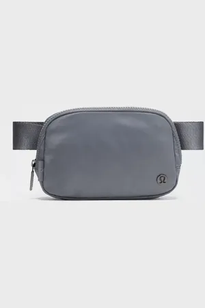 Lululemon Everywhere Belt Bag 1L