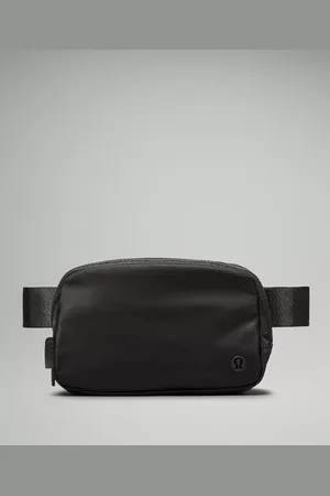 Lululemon Everywhere Belt Bag with Long Strap 1L