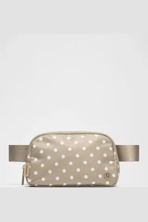 Lululemon Everywhere Belt Bag 1L