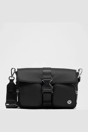 Lululemon Wunderlust Multi-Pocket Crossbody Bag 3L
