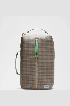 Lululemon Fast Track Bag Large 16L Paracord