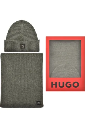 HUGO BOSS Zaso Scarf And Beanie Gift Set
