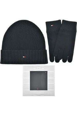 Tommy Hilfiger Beanie And Gloves Gift Set