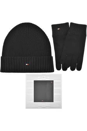 Tommy Hilfiger Beanie And Gloves Gift Set