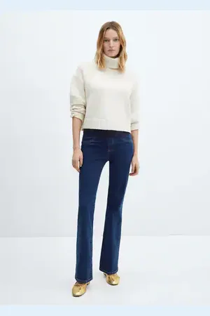 High-waist flared jeans - Woman