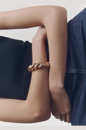 MANGO Embossed bracelet