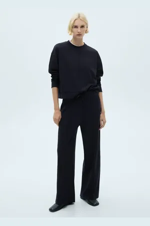 MANGO Crew-neck sweatshirt with stitching detail