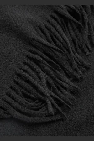 MANGO Plain fringed scarf