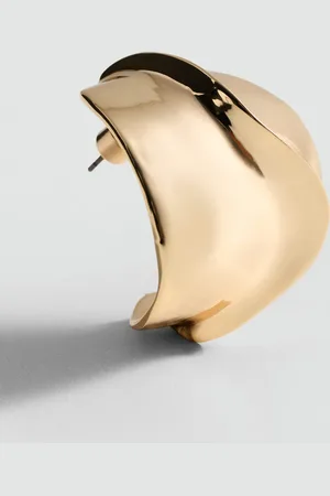 MANGO Volume relief earrings