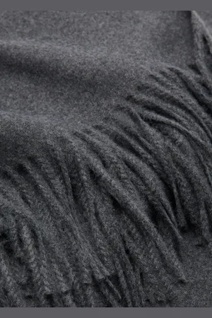 MANGO Fringed edge scarf