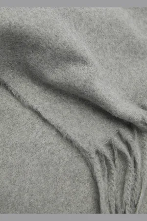 MANGO Fringed edge scarf