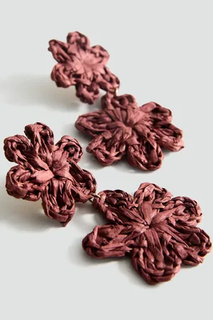 MANGO Flowers raffia earrings
