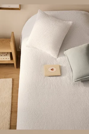 MANGO Cotton waffle garment-dyed bedspread for 90/105 cm bed