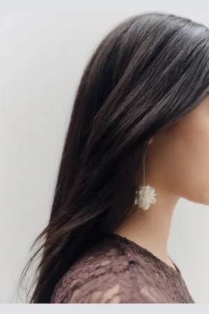 MANGO Hanging floral earrings