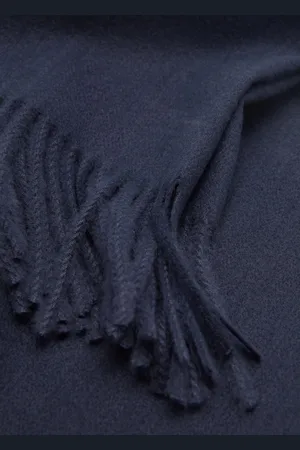 MANGO Fringed edge scarf