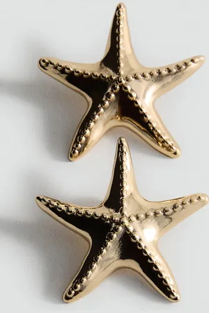 MANGO Star design earrings