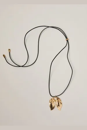 MANGO Textured-leaves pendant necklace