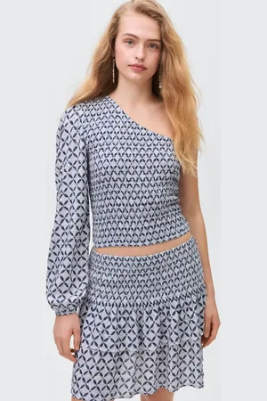 MANGO Asymmetric printed top