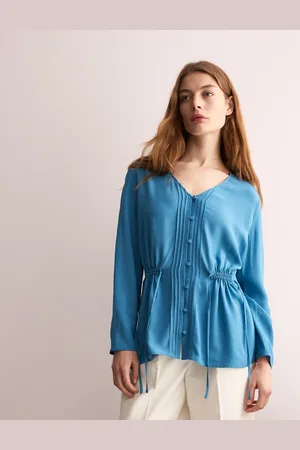 Jaeger V-Neck Pintuck Top - 10 -