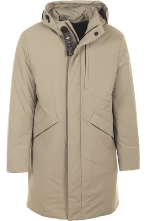Duno Parka with Multi-Pocket Design