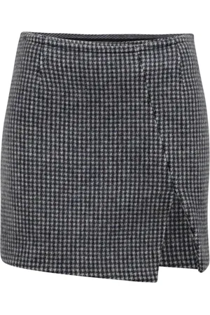 Douuod Woman Side Split Mini Skirt