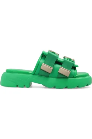 Bottega Veneta ‘Flash’ slides