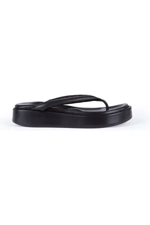 Cortana Geisha Flat Sandal
