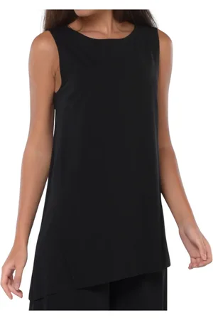 Kaos Asymmetric Blouse