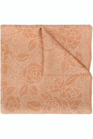 CHANEL Pre-owned Silk scarves
