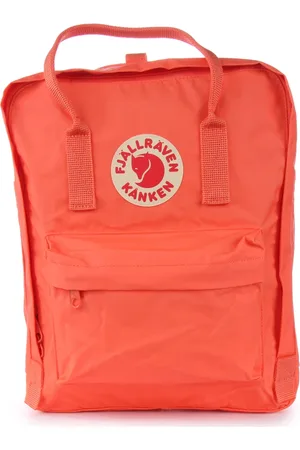 Fjällräven Classic Coral Backpack with Zip Closure