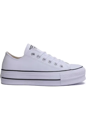 Converse Classic Low Platform Trainer in Black