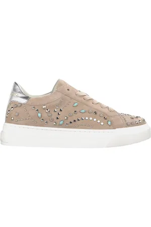 Alma en Pena Studded Leather Platform Sneaker