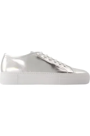 COMMON PROJECTS Leather Trainers