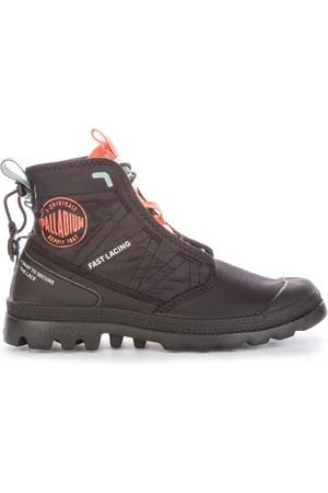 Palladium Trekking Boots, male, , 4 UK, Black Travel Boots