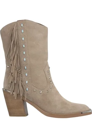 Alma en Pena Studded and fringed ankle boot